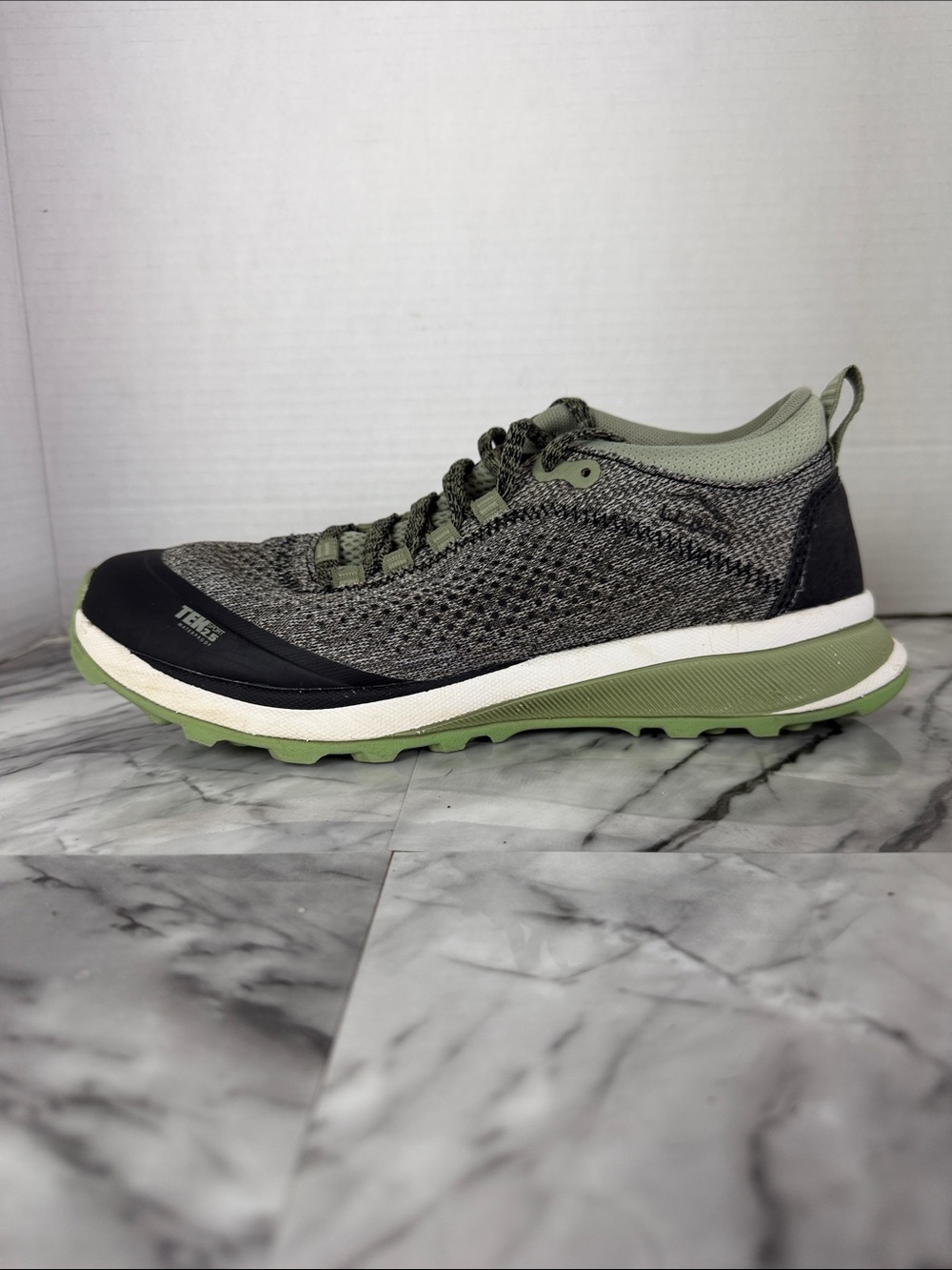 L.L. Bean women’s elevation hiking sneaker shoes